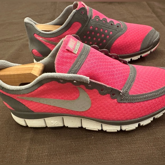 Nike Womens Free 5.0 V4 354751-602 White Gray Pink Running Shoes. Size 9 - Picture 3 of 7